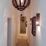 Διαμέρισμα 3 Bed With Outdoor Space On Seafront *