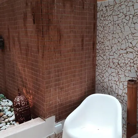 Apartman 3 Bed With Outdoor Space On Seafront Sliema