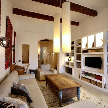 3 Bed With Outdoor Space On Seafront Apartament Sliema