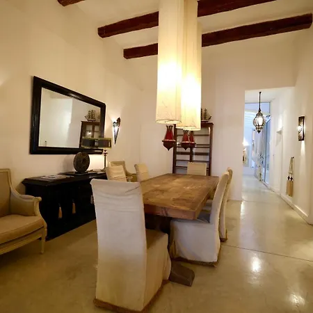 3 Bed With Outdoor Space On Seafront Apartman Sliema
