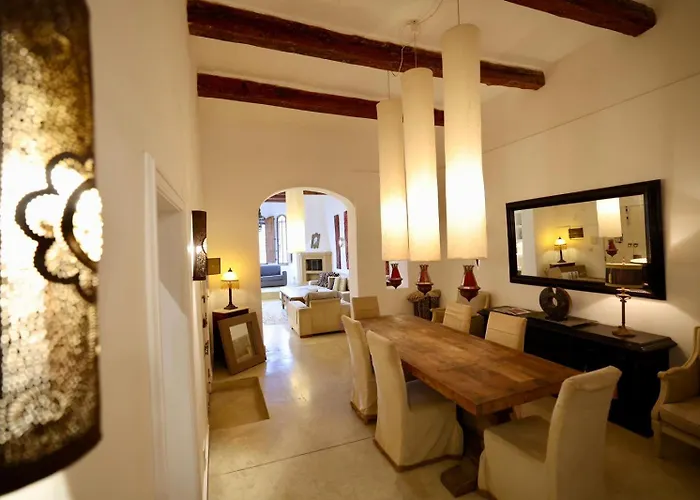 Daire 3 Bed With Outdoor Space On Seafront Sliema