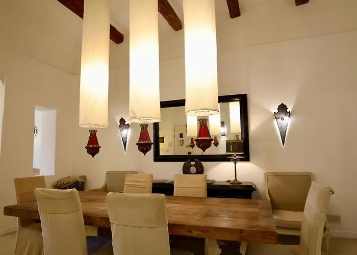 3 Bed With Outdoor Space On Seafront Daire *