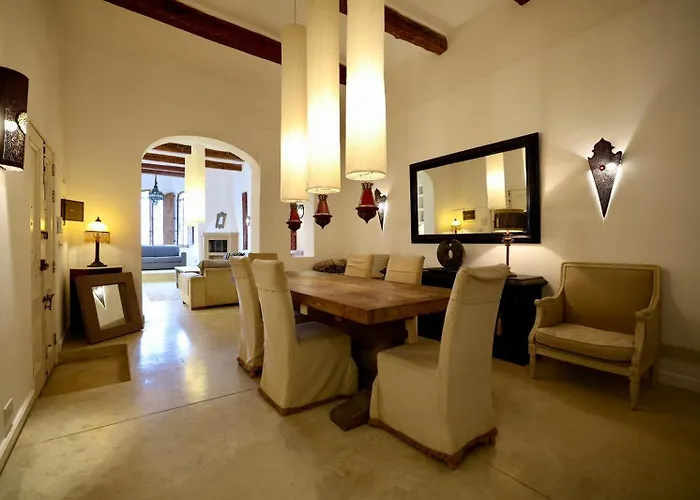 3 Bed With Outdoor Space On Seafront Daire